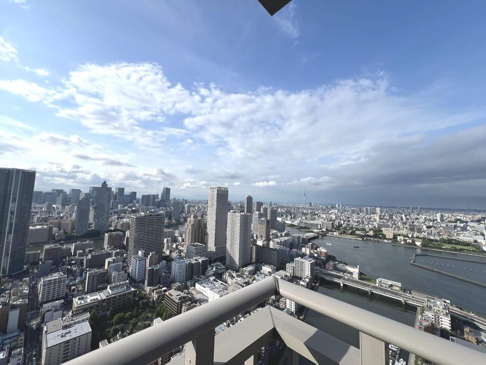 3LDK+S apartment in Chuo Ward, Tokyo - Photo 1