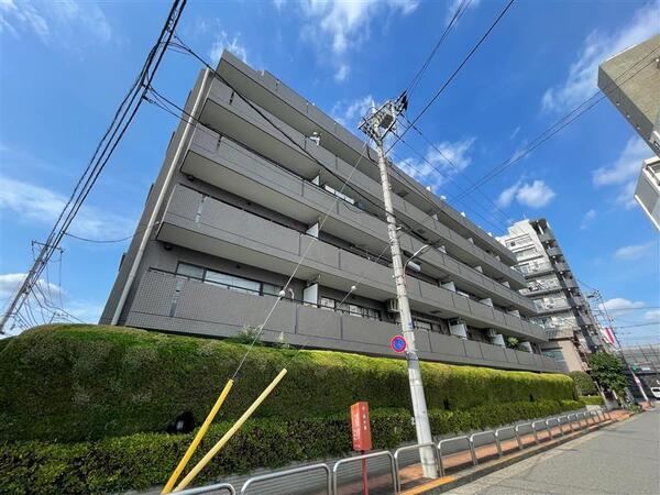 2LDK apartment in Suginami Ward, Tokyo - Photo 1