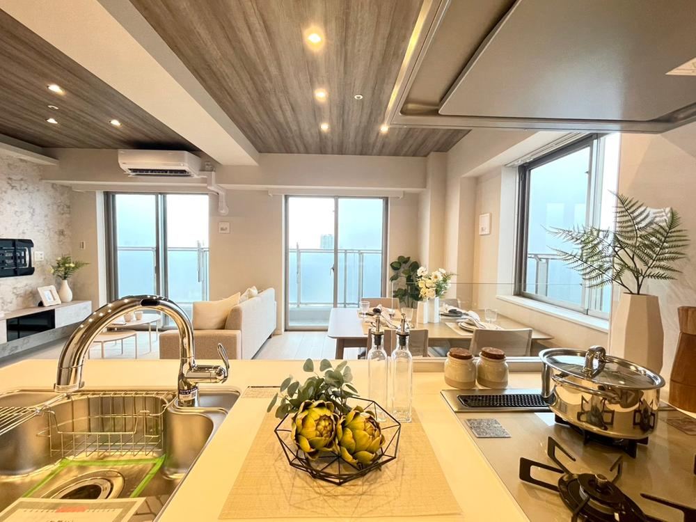 2LDK apartment in Toshima Ward, Tokyo - Photo 1