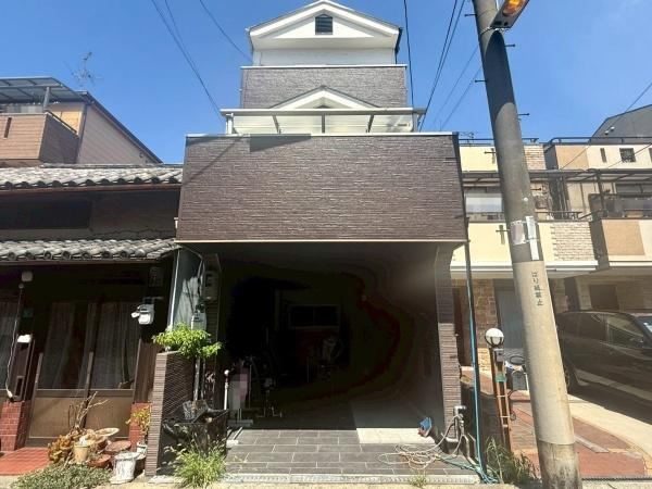 5LDK house in Hirano Ward, Osaka - Photo 1