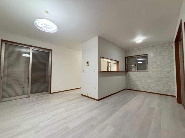 4LDK house in Higashiosaka, Osaka - Photo 1