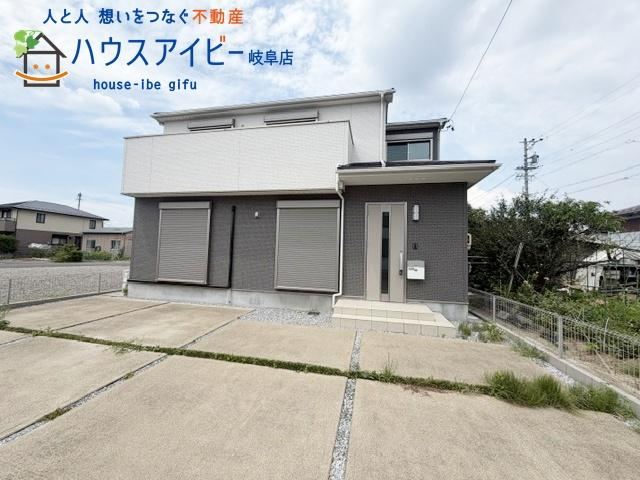 4LDK house in Gifu, Gifu - Photo 1