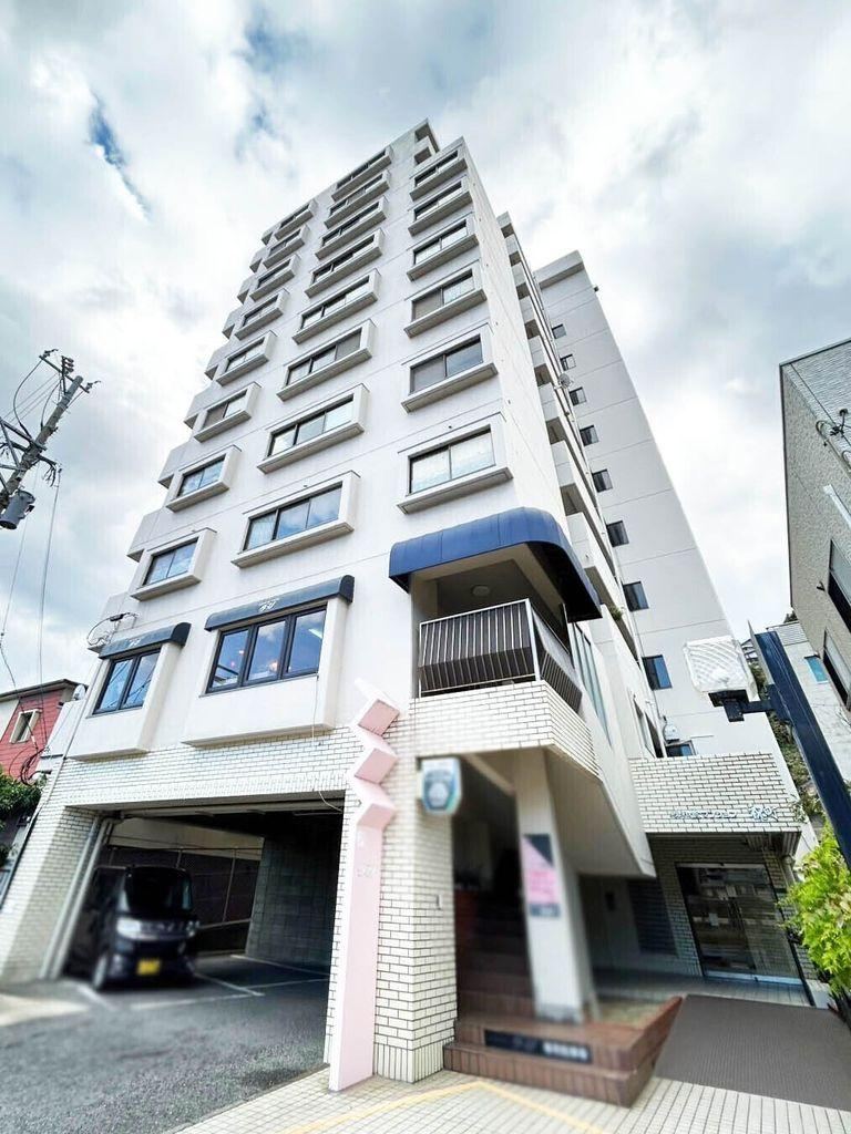 4LDK apartment in Yahatahigashi Ward, Kitakyushu, Fukuoka - Photo 1