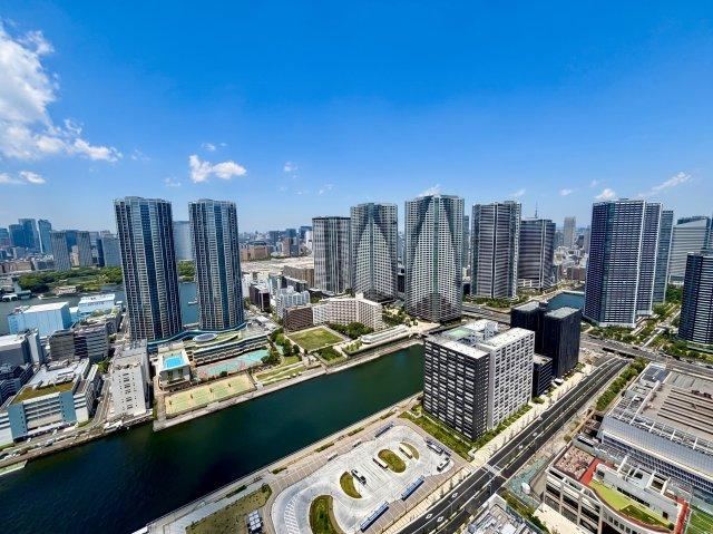 2LDK+S apartment in Chuo Ward, Tokyo - Photo 1