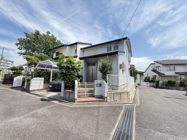 4LDK house in Suma Ward, Kobe, Hyogo - Photo 1
