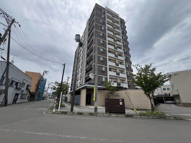 4LDK apartment in Yokote, Akita - Photo 1