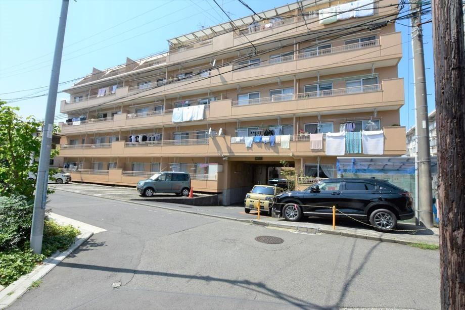3LDK apartment in Seya Ward, Yokohama, Kanagawa - Photo 1
