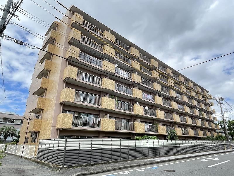 2LDK apartment in Oita, Oita - Photo 1