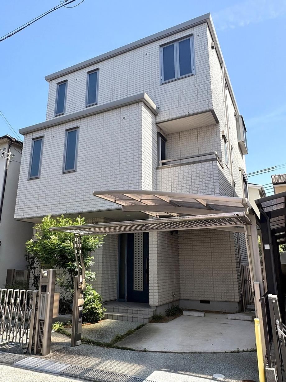 4LDK+S house in Amagasaki, Hyogo - Photo 1