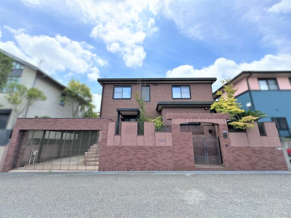 4LDK house in Nishi Ward, Kobe, Hyogo - Photo 1