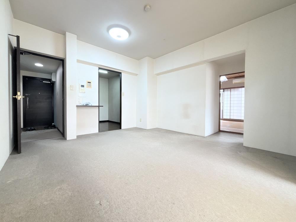 4LDK apartment in Tempaku Ward, Nagoya, Aichi - Photo 1