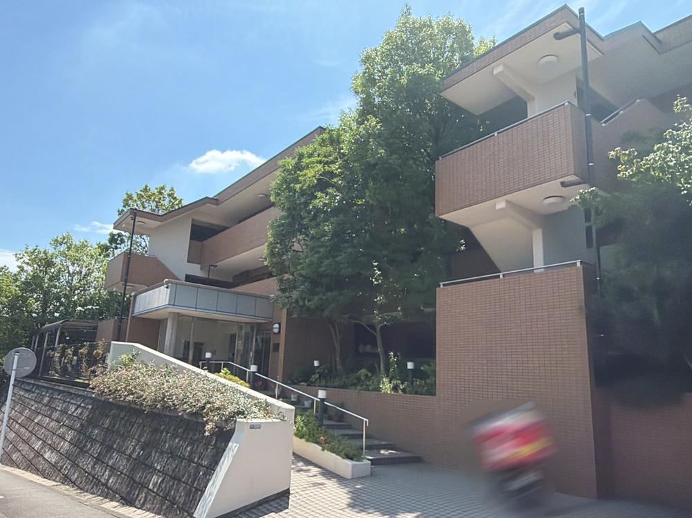 3LDK apartment in Asao Ward, Kawasaki, Kanagawa - Photo 1