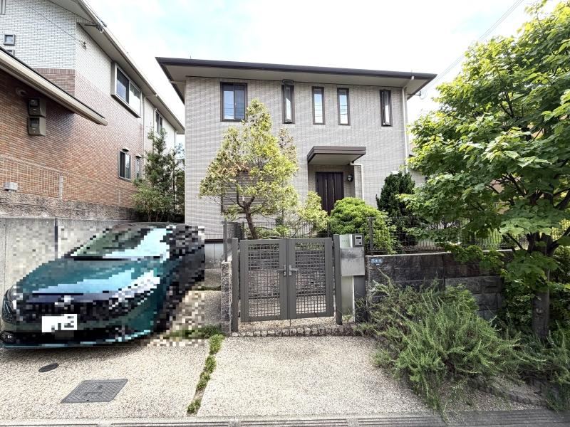 4LDK+S house in Takarazuka, Hyogo - Photo 1