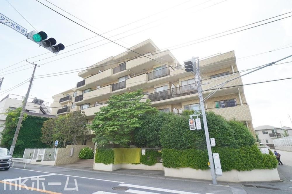 4LDK apartment in Funabashi, Chiba - Photo 1