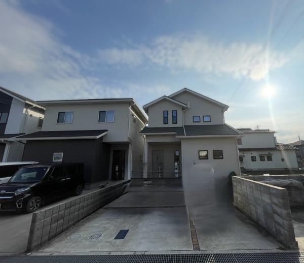 4LDK house in Kakogawa, Hyogo - Photo 1