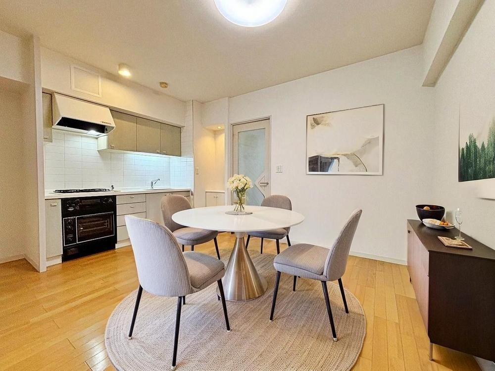 2LDK apartment in Suginami Ward, Tokyo - Photo 1
