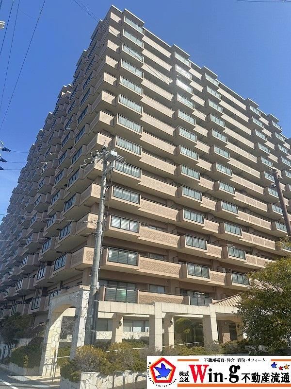 3LDK apartment in Suma Ward, Kobe, Hyogo - Photo 1