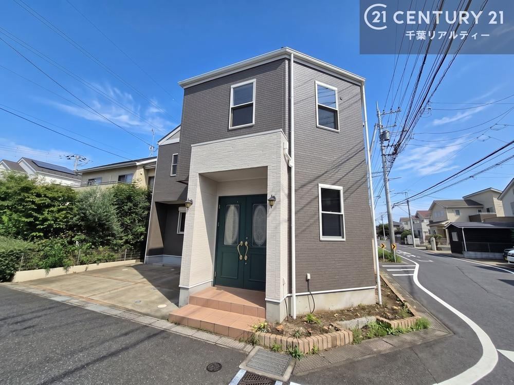 6LDK house in Yachiyo, Chiba - Photo 1
