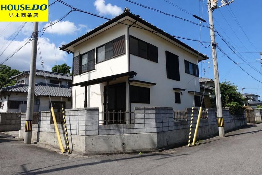 4LDK house in Niihama, Ehime - Photo 1