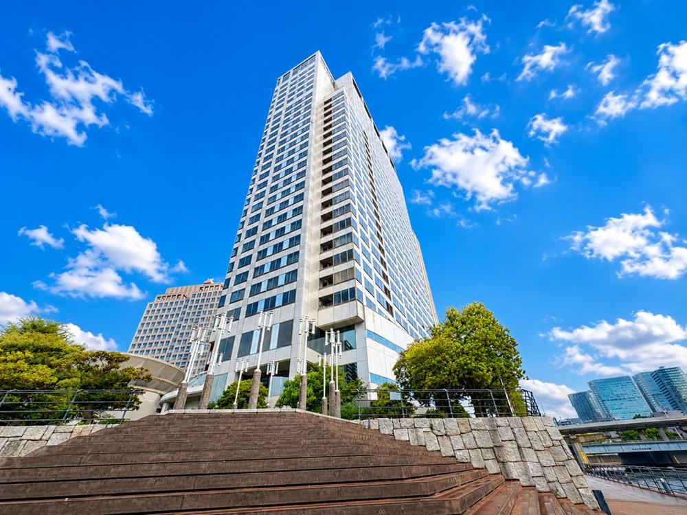 2LDK apartment in Shinagawa Ward, Tokyo - Photo 1