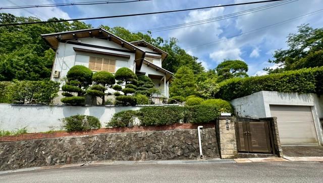 6DK house in Takarazuka, Hyogo - Photo 1