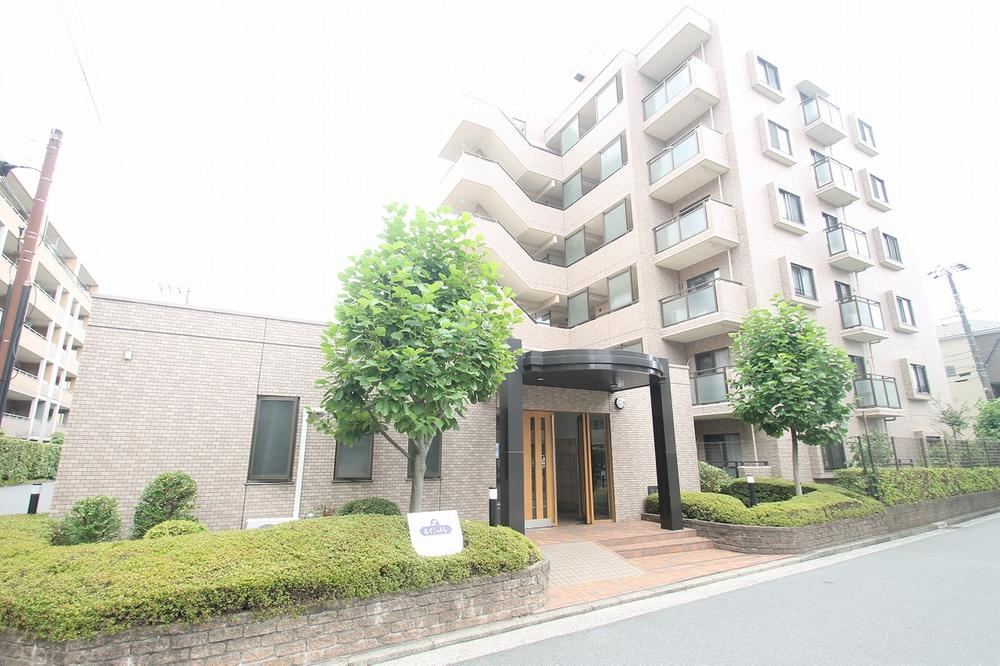 3LDK apartment in Tsurumi Ward, Yokohama, Kanagawa - Photo 1