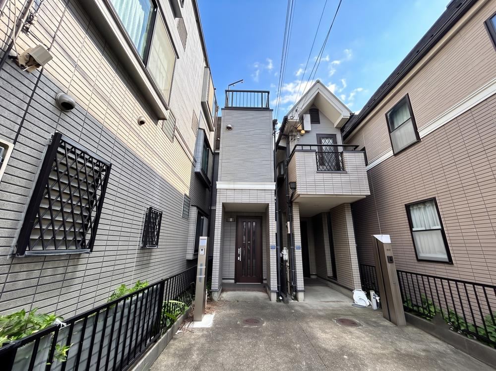 3LDK house in Itabashi Ward, Tokyo - Photo 1
