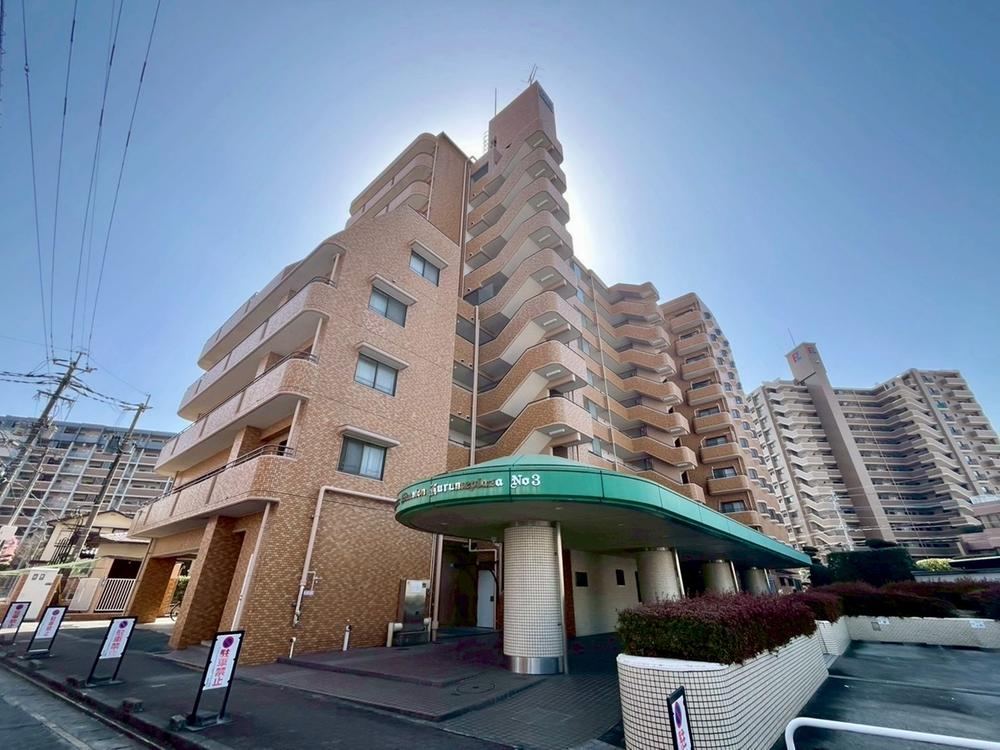 2LDK apartment in Kurume, Fukuoka - Photo 1