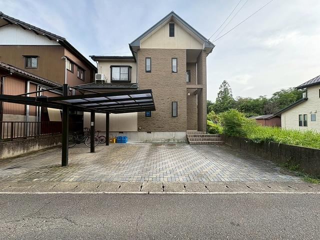 4LDK house in Gifu, Gifu - Photo 1