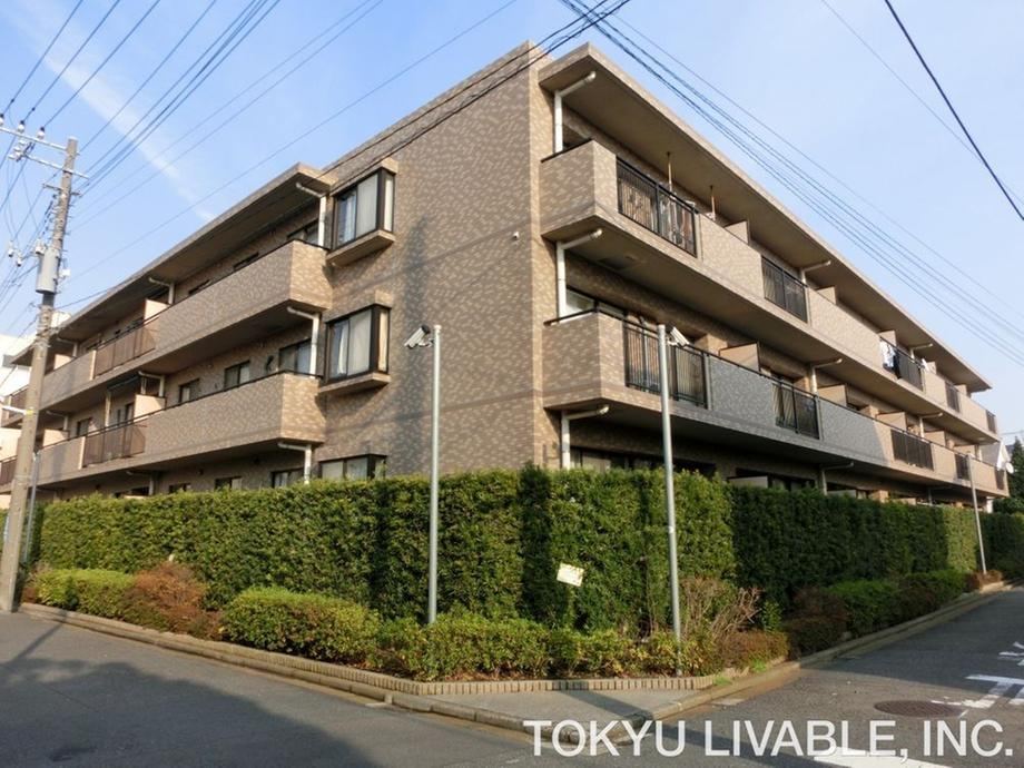 3LDK apartment in Naka Ward, Yokohama, Kanagawa - Photo 1