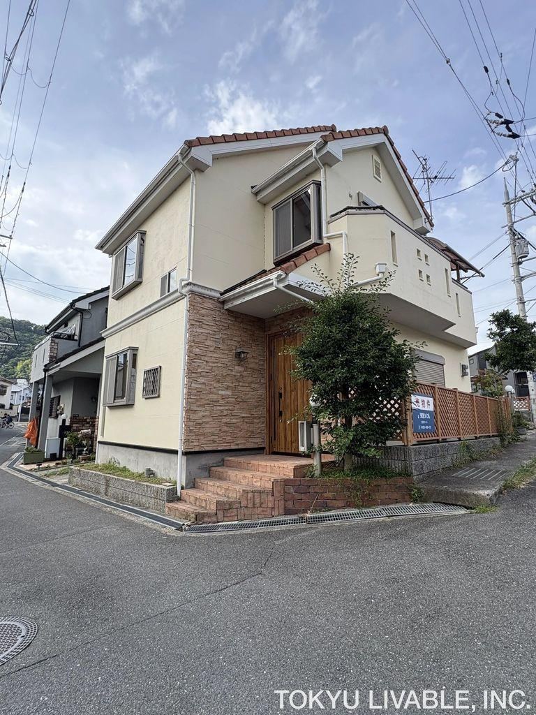 3LDK house in Ikeda, Osaka - Photo 1