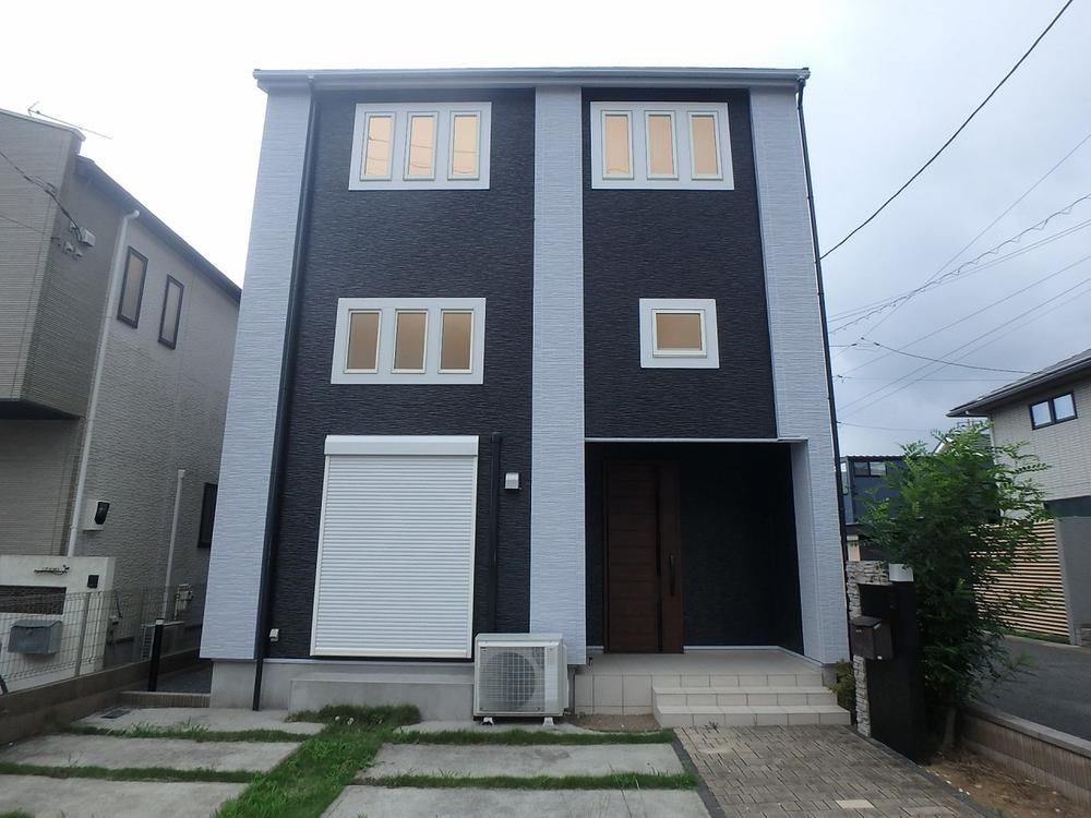 4LDK house in Yachiyo, Chiba - Photo 1