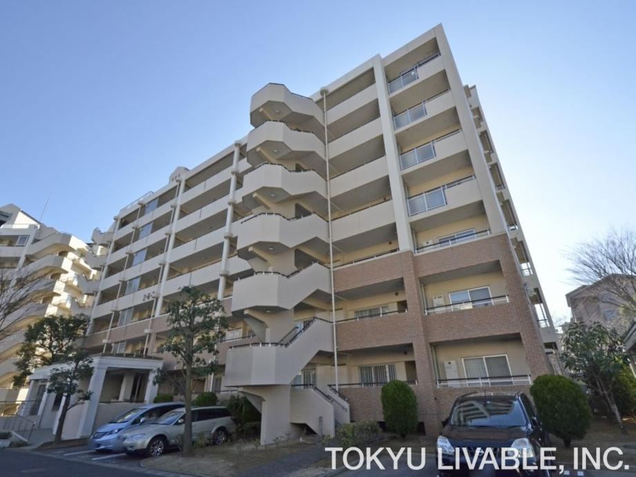 3LDK apartment in Shiroi, Chiba - Photo 1