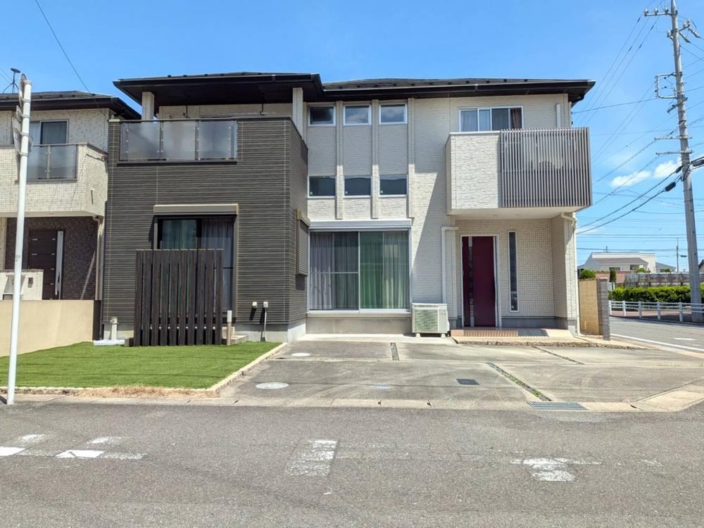 4LDK house in Ichinomiya, Aichi - Photo 1