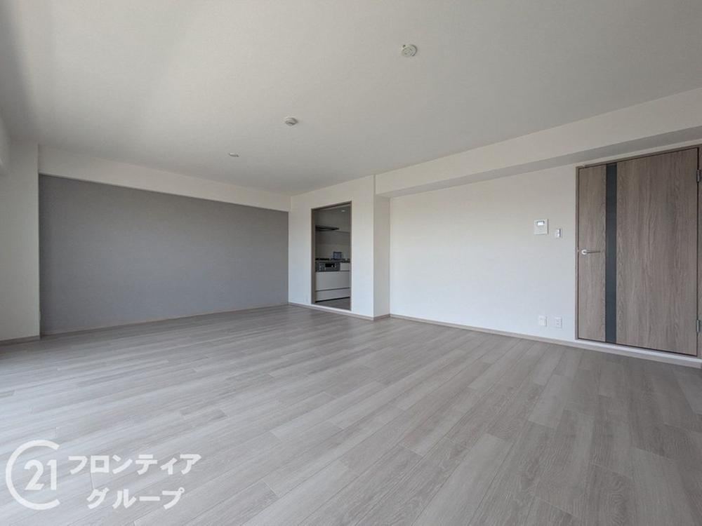 4LDK+S apartment in Nishinomiya, Hyogo - Photo 1