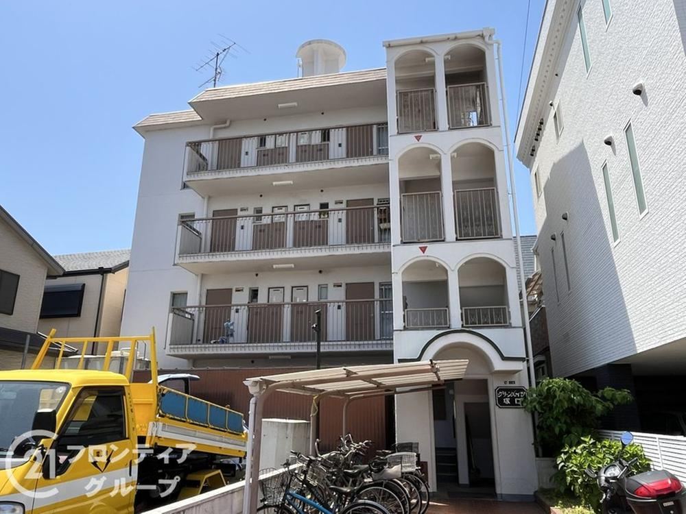 3LDK apartment in Amagasaki, Hyogo - Photo 1