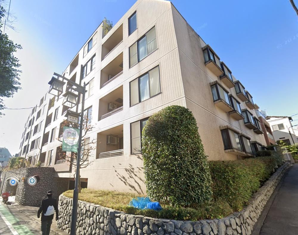 1LDK apartment in Shibuya Ward, Tokyo - Photo 1