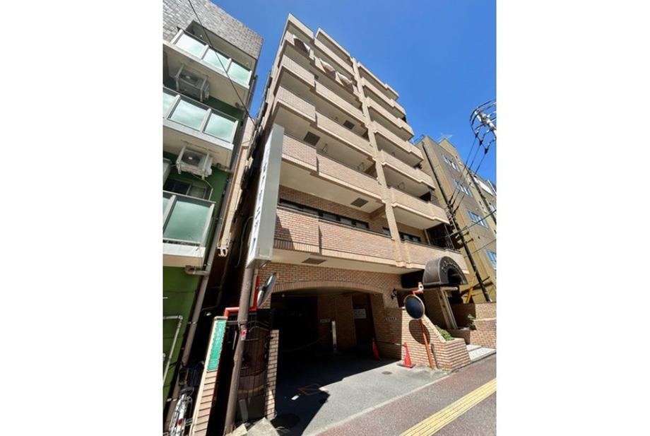 2LDK+S apartment in Chuo Ward, Fukuoka - Photo 1