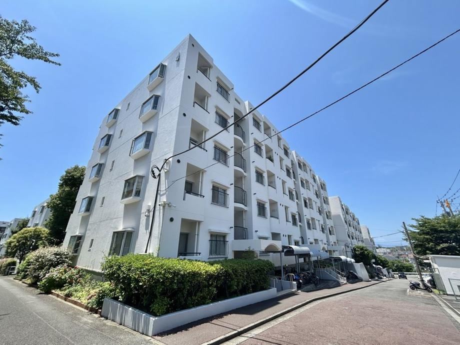 3LDK apartment in Sakae Ward, Yokohama, Kanagawa - Photo 1