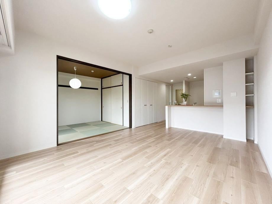 2LDK+S apartment in Nishitokyo, Tokyo - Photo 1