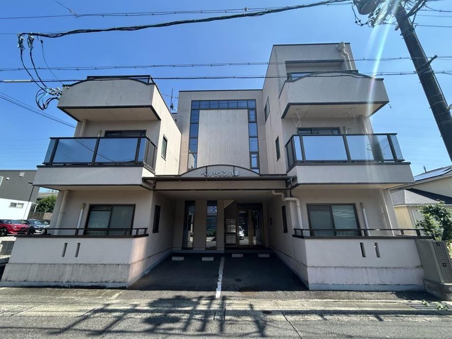 11LDK house in Tempaku Ward, Nagoya, Aichi - Photo 1