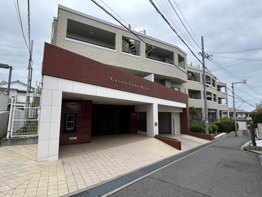 3LDK apartment in Suma Ward, Kobe, Hyogo - Photo 1