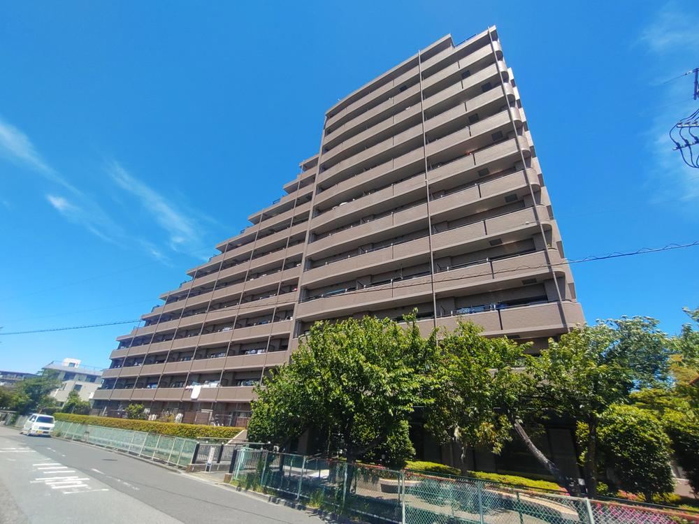 3LDK apartment in Midori Ward, Saitama - Photo 1