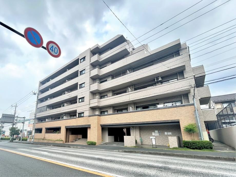 3LDK+S apartment in Yamato, Kanagawa - Photo 1