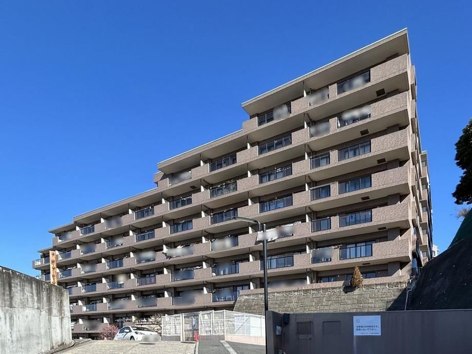 3LDK apartment in Isogo Ward, Yokohama, Kanagawa - Photo 1