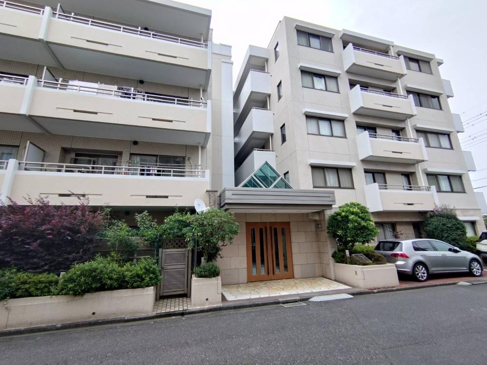 3LDK apartment in Fujimi, Saitama - Photo 1