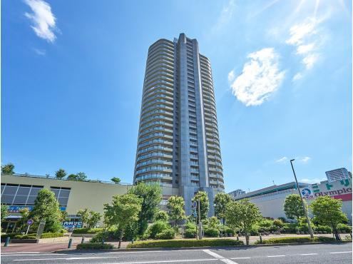 3LDK apartment in Minami Ward, Saitama - Photo 1
