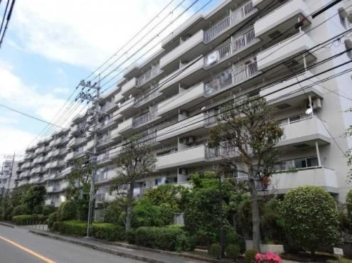 2LDK+S apartment in Konan Ward, Yokohama, Kanagawa - Photo 1