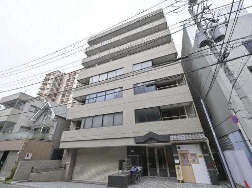 2LDK apartment in Sumida Ward, Tokyo - Photo 1