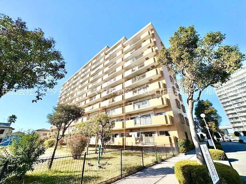 4LDK apartment in Chigasaki, Kanagawa - Photo 1